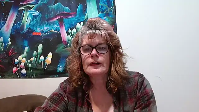 Snapshot of ladylavende3 chatting on 02/20/26, 04:20 ladylavende3 online show from 02/20/26, 04:20