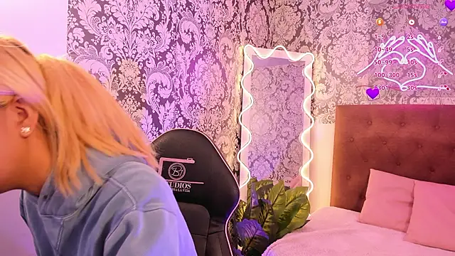 Snapshot of IRINA_TAY1 chatting on 02/20/26, 04:09 IRINA TAY1 online show from 02/20/26, 04:09