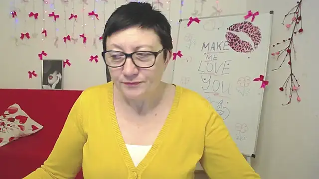 Snapshot of EmilyL0ve chatting on 02/18/26, 08:38 EmilyL0ve online show from 02/18/26, 08:38