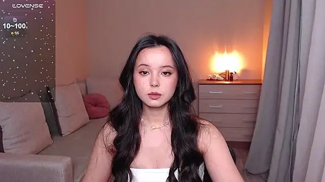 Snapshot of lia_hetty chatting on 11/21/25, 04:49 lia hetty online show from 11/21/25, 04:49