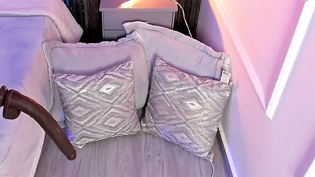 Snapshot of Ariablakee chatting on 01/12/26, 08:03 Ariablakee online show from 01/12/26, 08:03