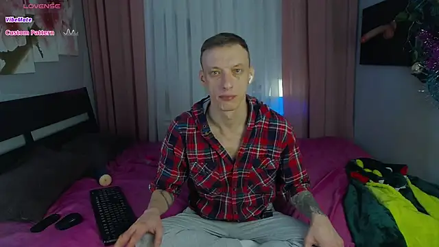 Snapshot of Jamie_Inked chatting on 01/07/26, 09:12 Jamie Inked online show from 01/07/26, 09:12