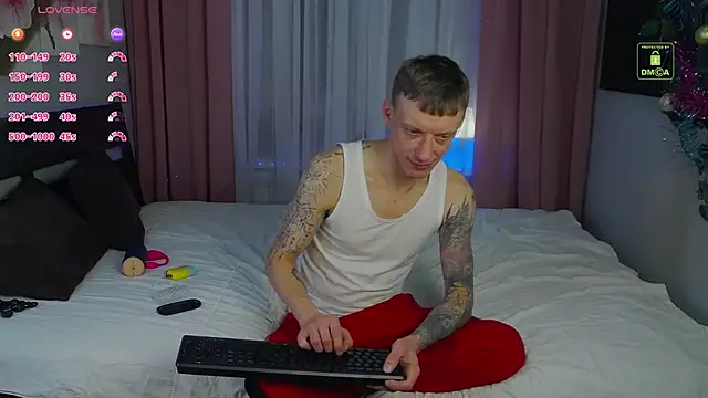 Snapshot of Jamie_Inked chatting on 01/10/26, 03:19 Jamie Inked online show from 01/10/26, 03:19