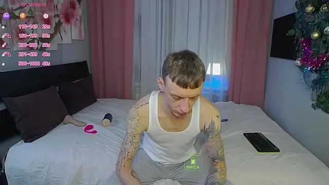 Snapshot of Jamie_Inked chatting on 01/17/26, 04:50 Jamie Inked online show from 01/17/26, 04:50