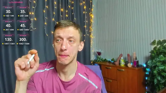 Snapshot of Jamie_Inked chatting on 02/18/26, 04:08 Jamie Inked online show from 02/18/26, 04:08