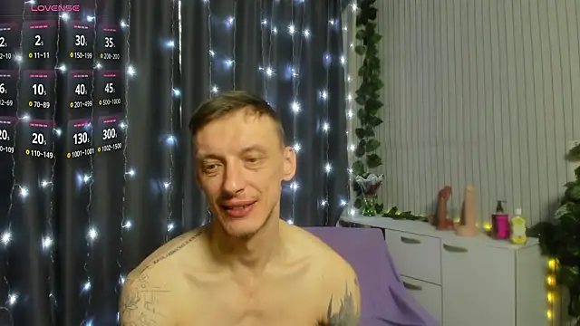 Snapshot of Jamie_Inked chatting on 03/09/26, 03:05 Jamie Inked online show from 03/09/26, 03:05