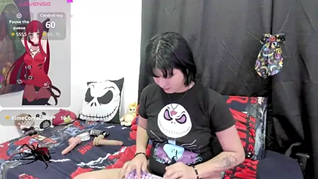 Snapshot of natsumixx chatting on 06/20/26, 06:27 natsumixx online show from 06/20/26, 06:27
