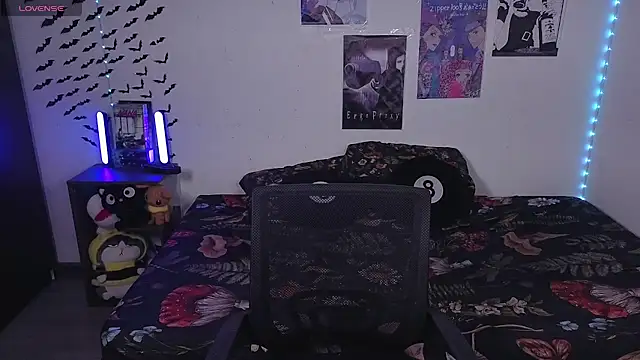 Snapshot of Scarleth_Shadow1 chatting on 01/10/26, 12:29 Scarleth Shadow1 online show from 01/10/26, 12:29