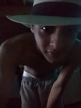 Snapshot of Dereck_lovery chatting on 03/26/26, 03:34 Dereck lovery online show from 03/26/26, 03:34