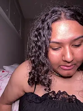 Snapshot of Angeliccreamyrican chatting on 03/11/26, 02:39 Angeliccreamyrican online show from 03/11/26, 02:39