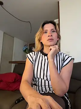 milablossom01 online show from 06/19/26, 06:56