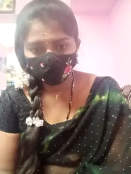 Snapshot of Tamil_Hot_Anu chatting on 01/17/26, 02:22 Tamil Hot Anu online show from 01/17/26, 02:22