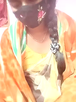 Snapshot of Tamil_Hot_Anu chatting on 02/01/26, 10:52 Tamil Hot Anu online show from 02/01/26, 10:52