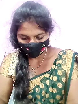 Snapshot of Tamil_Hot_Anu chatting on 02/20/26, 10:49 Tamil Hot Anu online show from 02/20/26, 10:49
