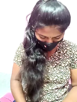 Snapshot of Tamil_Hot_Anu chatting on 02/22/26, 01:51 Tamil Hot Anu online show from 02/22/26, 01:51