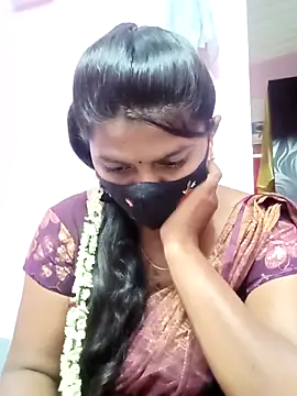 Snapshot of Tamil_Hot_Anu chatting on 03/15/26, 02:06 Tamil Hot Anu online show from 03/15/26, 02:06