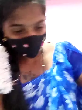 Snapshot of Tamil_Hot_Anu chatting on 04/19/26, 06:13 Tamil Hot Anu online show from 04/19/26, 06:13