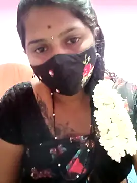 Snapshot of Tamil_Hot_Anu chatting on 04/24/26, 03:58 Tamil Hot Anu online show from 04/24/26, 03:58