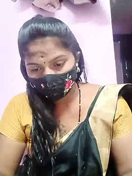 Snapshot of Tamil_Hot_Anu chatting on 05/15/26, 10:22 Tamil Hot Anu online show from 05/15/26, 10:22