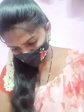 Snapshot of Tamil_Hot_Anu chatting on 05/16/26, 02:16 Tamil Hot Anu online show from 05/16/26, 02:16
