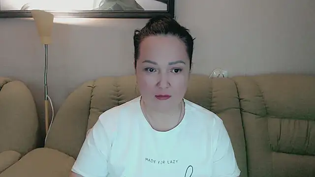 Snapshot of infinity_loveliness chatting on 10/18/25, 06:37 infinity loveliness online show from 10/18/25, 06:37