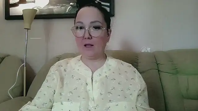 infinity loveliness online show from 06/17/26, 07:22