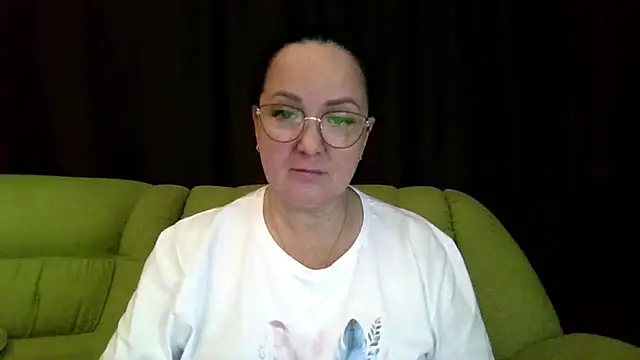 infinity loveliness online show from 06/18/26, 08:14