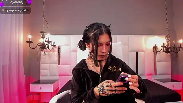 Snapshot of MAGIC_ISIS_ chatting on 02/27/26, 04:23 MAGIC ISIS online show from 02/27/26, 04:23