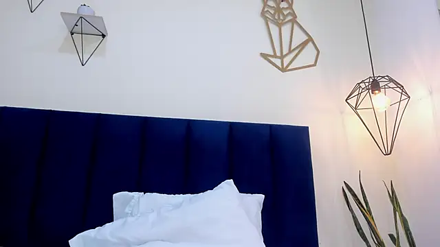 mayaevansmg online show from 06/16/26, 12:19
