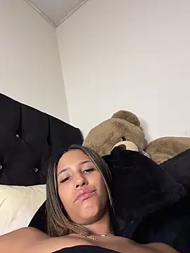vicky bass  online show from 06/02/26, 02:02
