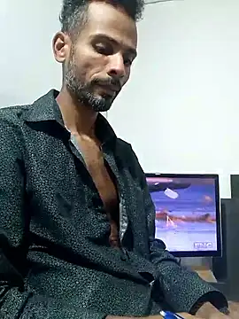 Snapshot of moreno_alpha_br chatting on 04/05/26, 01:14 moreno alpha br online show from 04/05/26, 01:14