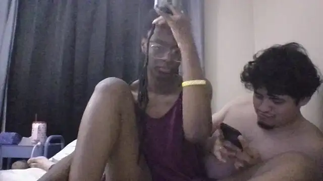 Snapshot of rueeentony chatting on 01/10/26, 03:30 rueeentony online show from 01/10/26, 03:30