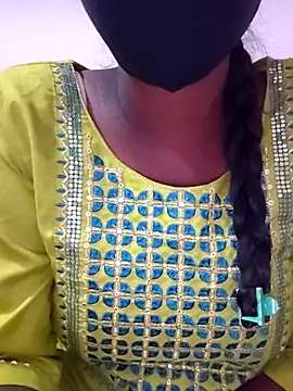 Snapshot of PRAPTITELUGU chatting on 01/08/26, 08:38 PRAPTITELUGU online show from 01/08/26, 08:38