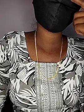 Snapshot of PRAPTITELUGU chatting on 01/11/26, 06:29 PRAPTITELUGU online show from 01/11/26, 06:29