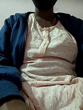 Snapshot of PRAPTITELUGU chatting on 02/14/26, 12:29 PRAPTITELUGU online show from 02/14/26, 12:29