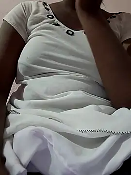 Snapshot of PRAPTITELUGU chatting on 02/23/26, 05:49 PRAPTITELUGU online show from 02/23/26, 05:49