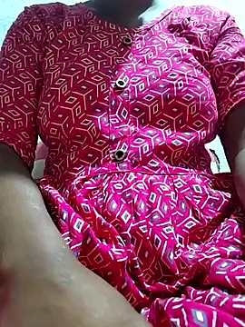 Snapshot of PRAPTITELUGU chatting on 03/10/26, 11:21 PRAPTITELUGU online show from 03/10/26, 11:21