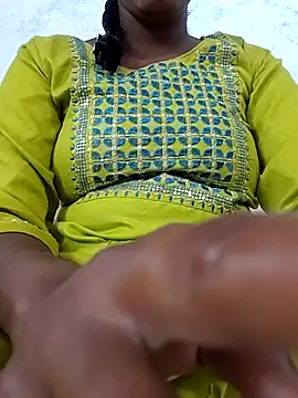 Snapshot of PRAPTITELUGU chatting on 03/26/26, 06:19 PRAPTITELUGU online show from 03/26/26, 06:19