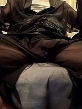 Snapshot of DucesWild23 chatting on 02/12/26, 04:40 DucesWild23 online show from 02/12/26, 04:40