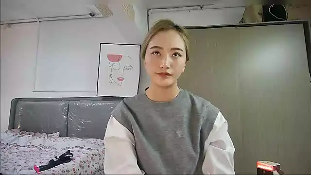 Snapshot of djjfnfczks chatting on 03/17/26, 01:58 djjfnfczks online show from 03/17/26, 01:58