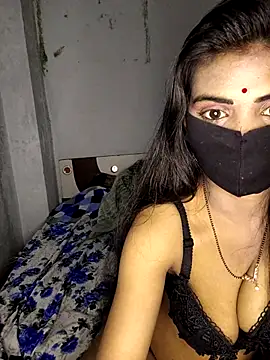 Snapshot of rani_coupleee chatting on 02/14/26, 06:59 rani coupleee online show from 02/14/26, 06:59