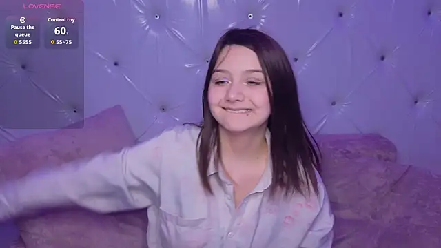 xxxnaughtyfoxyxxx online show from 04/26/26, 05:10