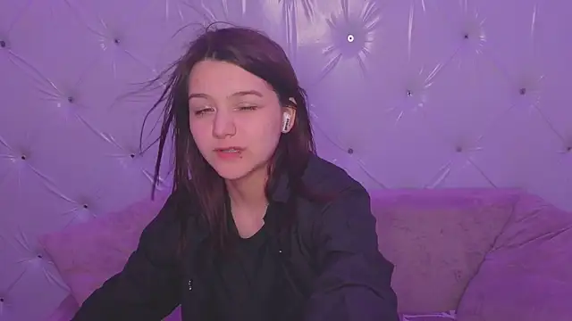 xxxnaughtyfoxyxxx online show from 04/30/26, 04:57