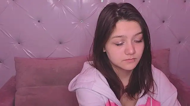 xxxnaughtyfoxyxxx online show from 05/12/26, 05:54