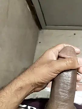 Snapshot of 8inchhere chatting on 03/20/26, 05:29 8inchhere online show from 03/20/26, 05:29