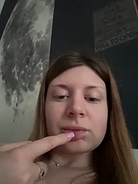 Snapshot of BlondeHott chatting on 02/03/26, 06:11 BlondeHott online show from 02/03/26, 06:11