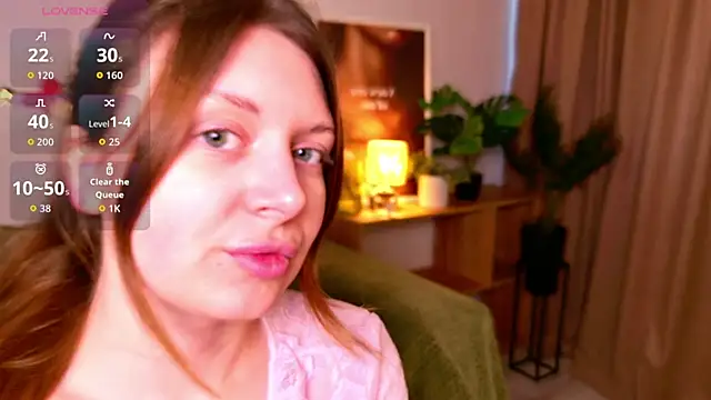 Snapshot of BlondeHott chatting on 03/06/26, 07:05 BlondeHott online show from 03/06/26, 07:05