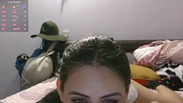 Snapshot of diosa_cristal_ chatting on 03/08/26, 05:33 diosa cristal online show from 03/08/26, 05:33