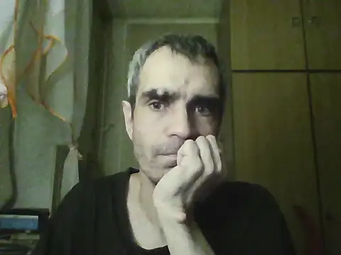Snapshot of Gattuzoman85 chatting on 01/17/26, 10:13 Gattuzoman85 online show from 01/17/26, 10:13