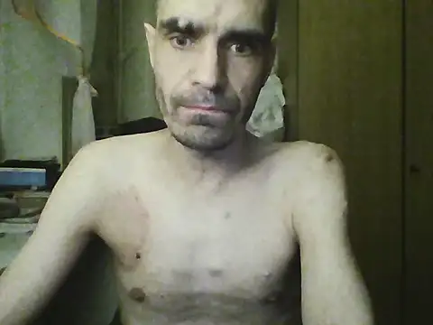 Snapshot of Gattuzoman85 chatting on 03/03/26, 09:42 Gattuzoman85 online show from 03/03/26, 09:42